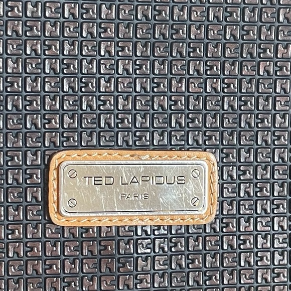 Vintage 70’s/80’s • Ted Lapidus Leather Embossed Crossbody Bag • Made in Italy - Picture 6 of 6